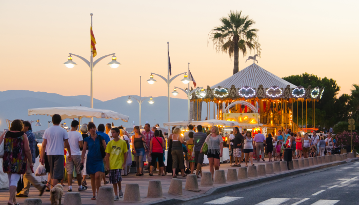 marché nocturne saint raphael