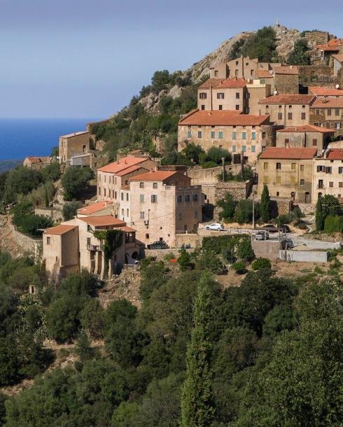 Village corse