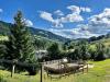 Espace jeu enfant en montagne