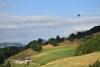 paysage de montagne avec montgolfière 