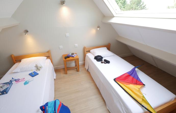 chambre 2 lits simples dans village vacances ULVF